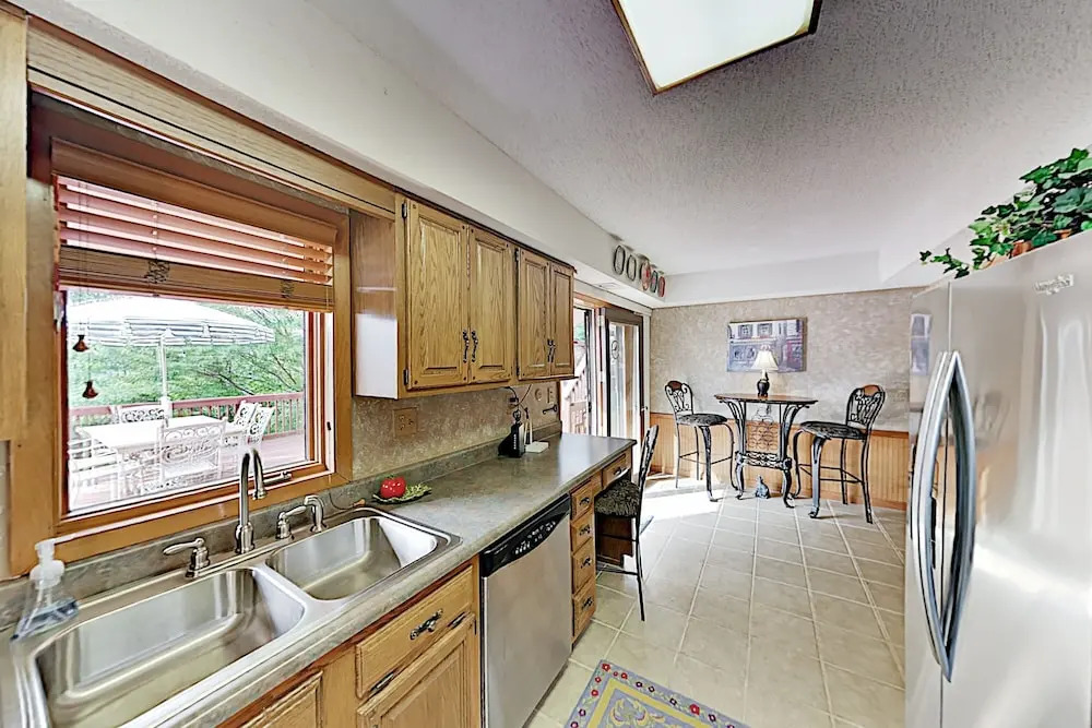 706younm 4 Bedroom Home