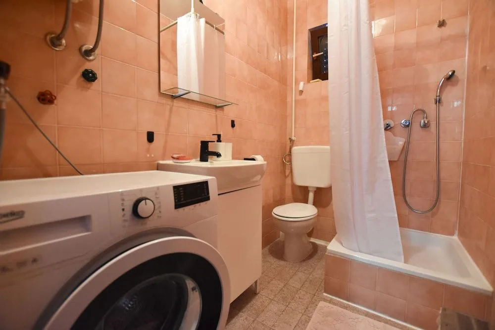 Room Vesna