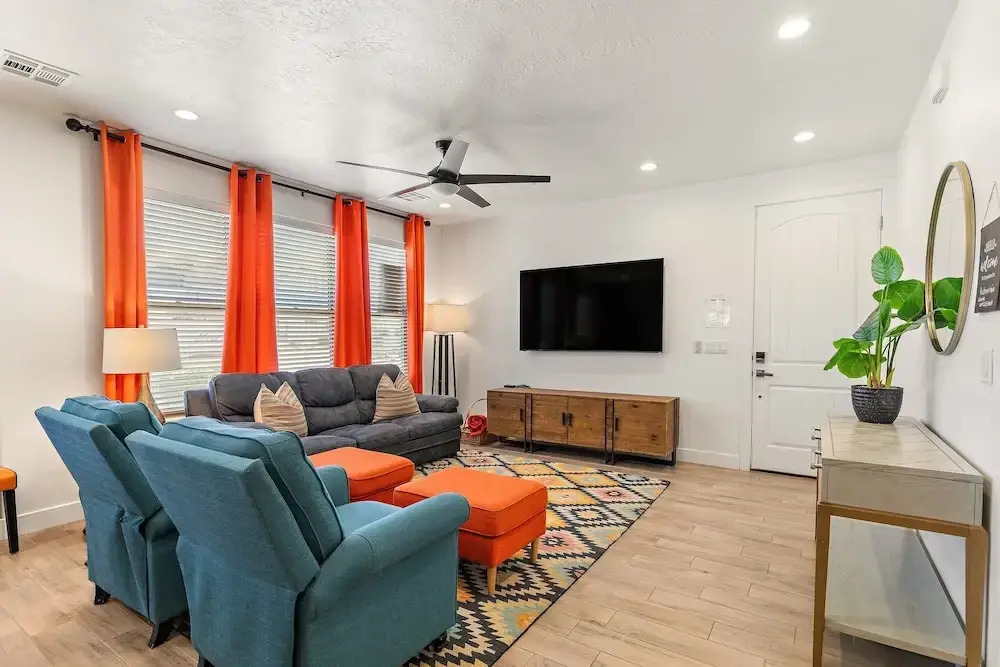 Grand Coral Estate 6 Bedroom Townhouse