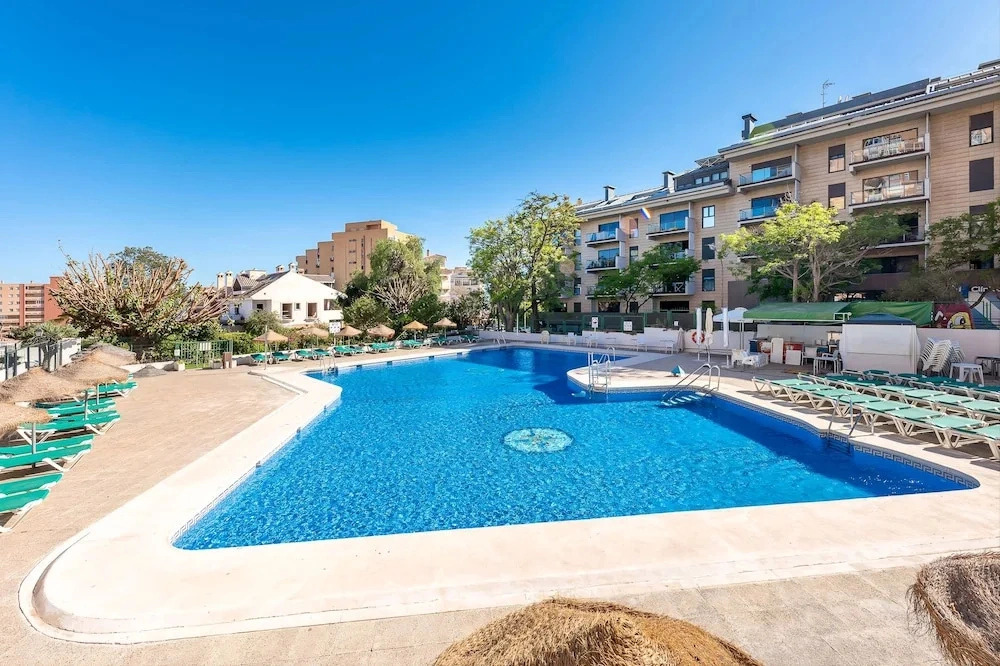 Spain Breaks - 2 bed apt With 2 Pools, Airco, Wifi
