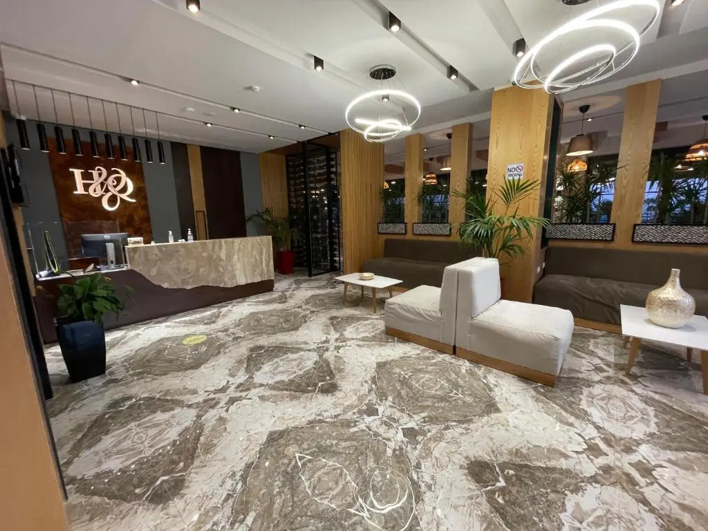 Hotel Qeparo