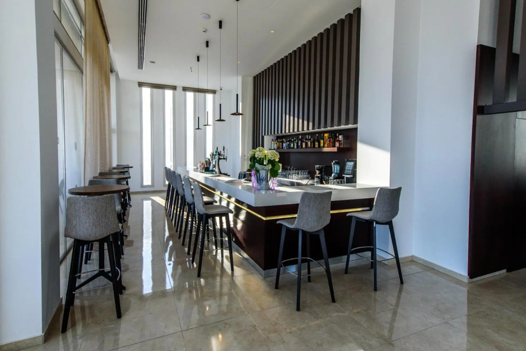 Eleana Hotel