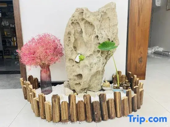 Yinju Homestay (Lianyungang Jiaruibao Plaza)