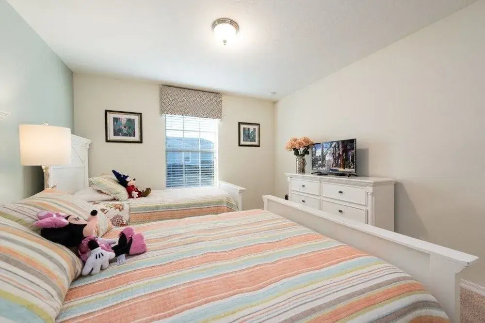 4Bedroom Townhouse at Storey Lake by RedAwning