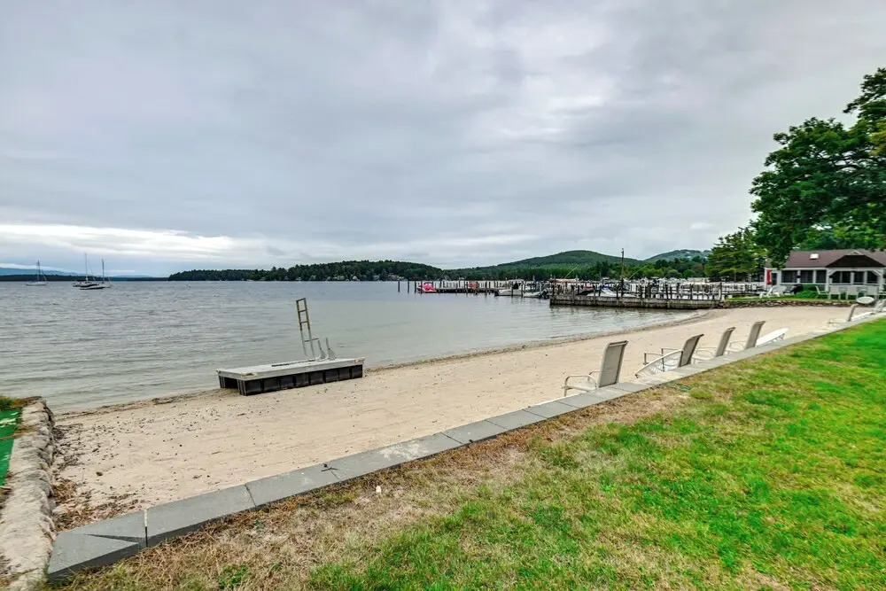 Lake Winnipesaukee Condo w/ Beach Access!