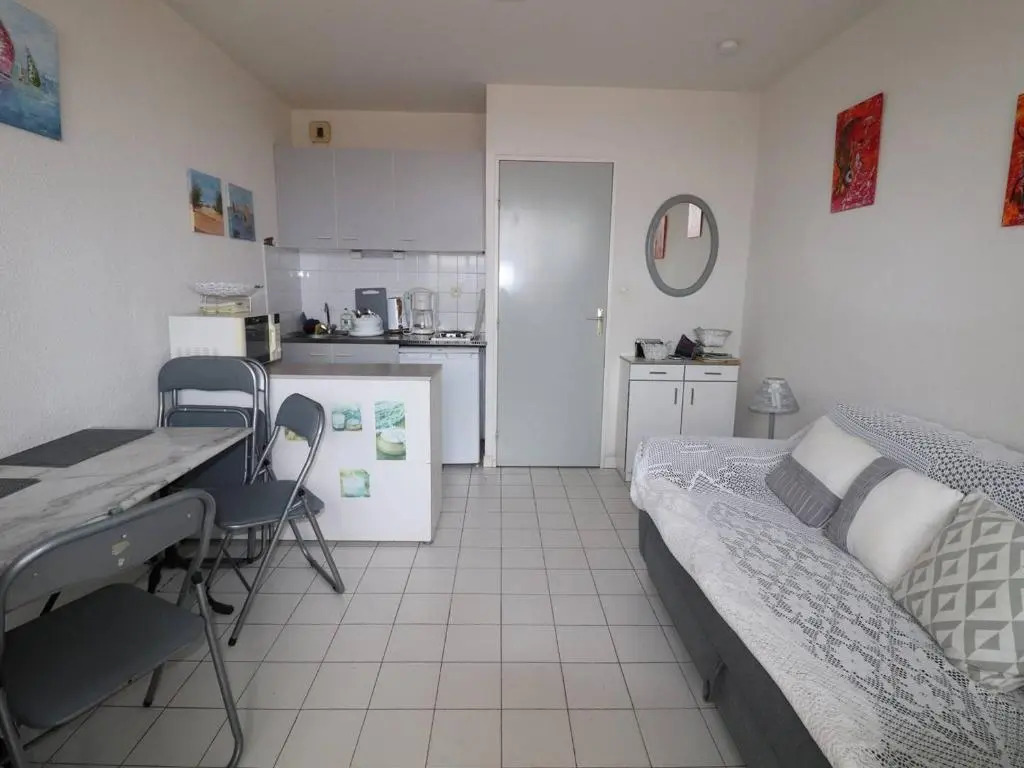 Appartement Le Grau-du-Roi, 1 pièce, 4 personnes - FR-1-307-156