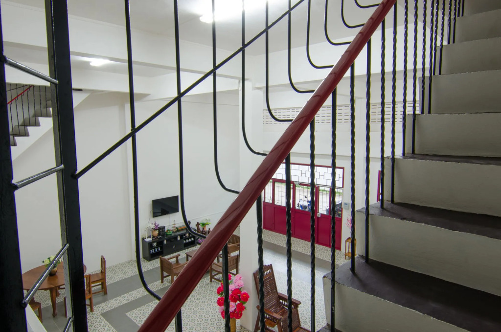 Sleeper House