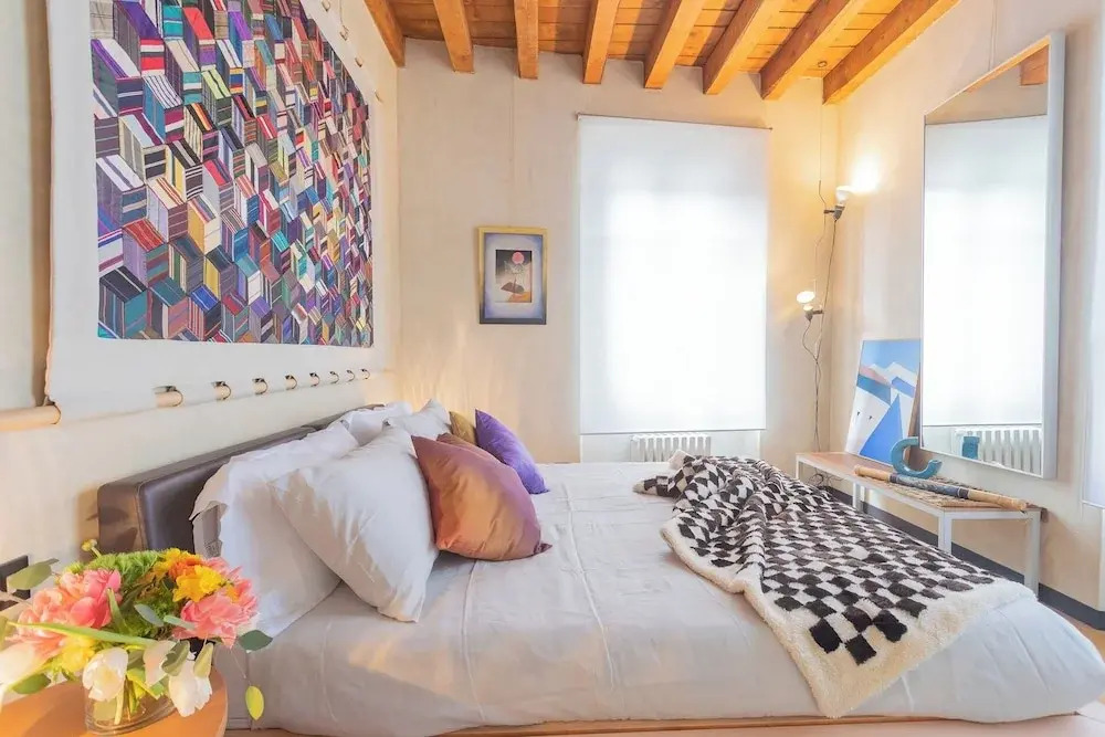 Night at the Museum Apartment by Rent all Como