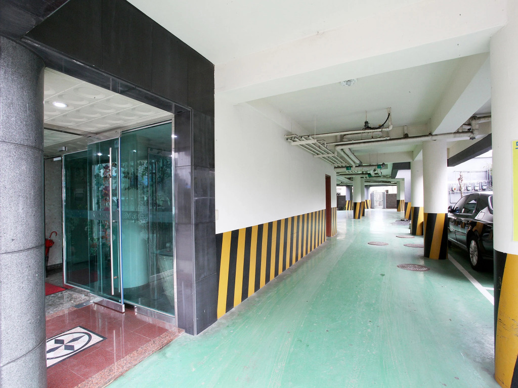 BOBOS Hotel