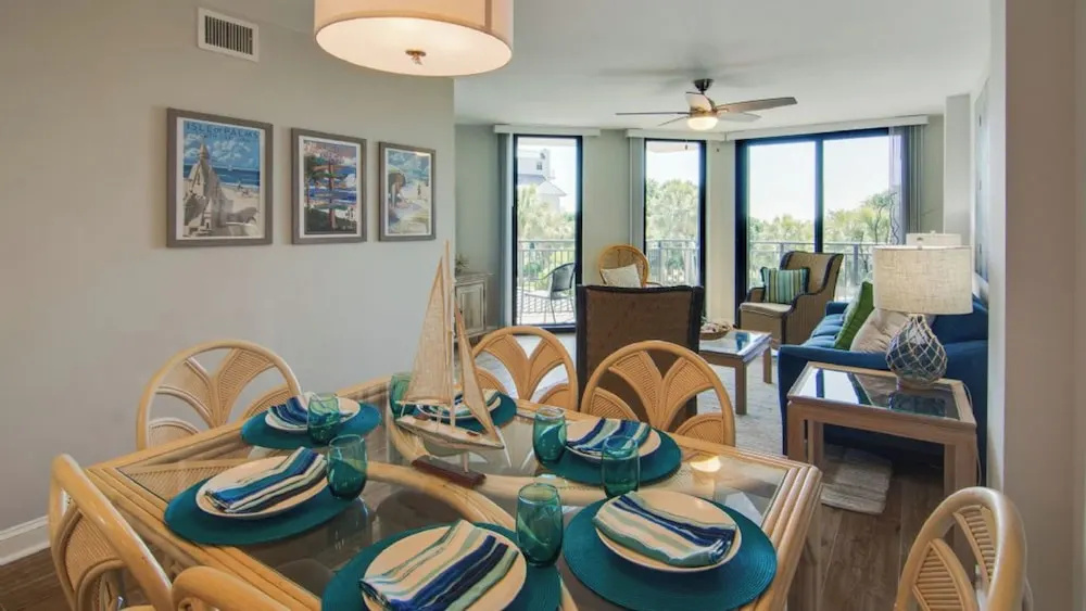 208 B Shipwatch by Avantstay Ocean Views Close to Beach Community Pool