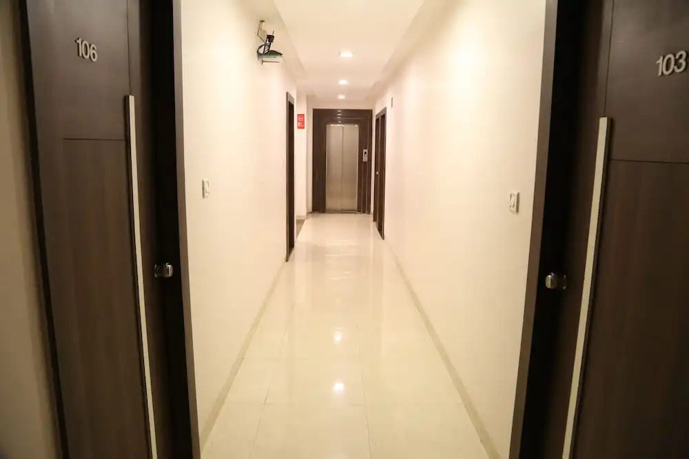 OYO 9953 Hotel Alankar