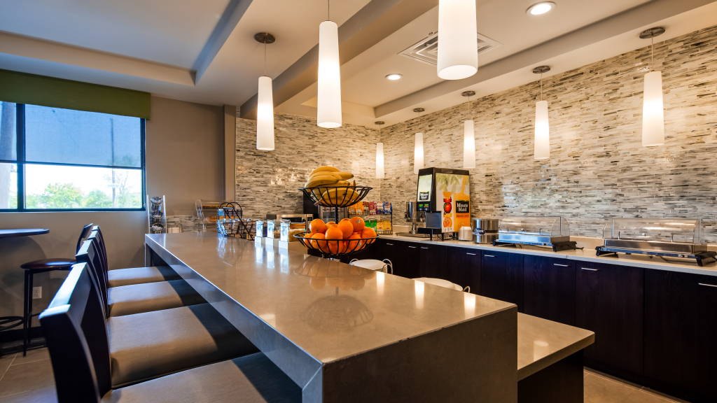 Best Western Plus Delmere Hotel