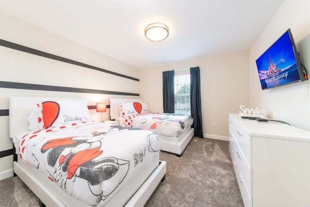 Modern And Chic Villa Just 10 Min From Disney 4 Bedroom Townhouse