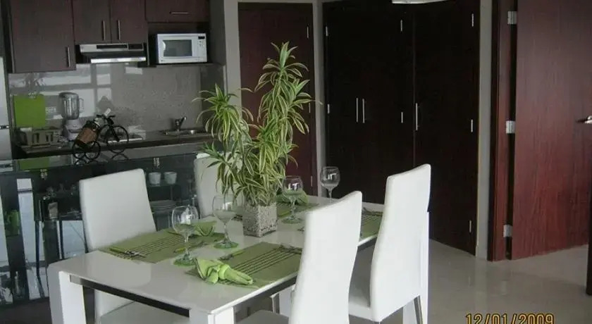 Suite amoblada en Condominio Riverfront II
