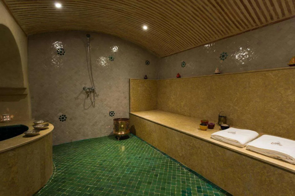RIAD AZRUR