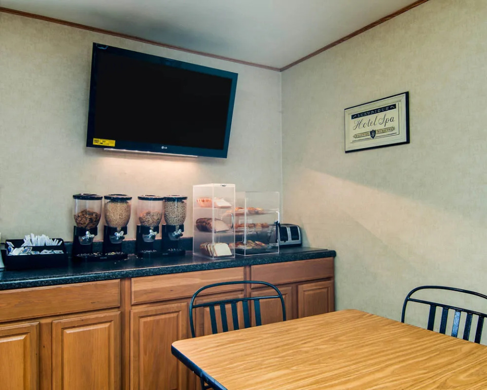Rodeway Inn Civic Center
