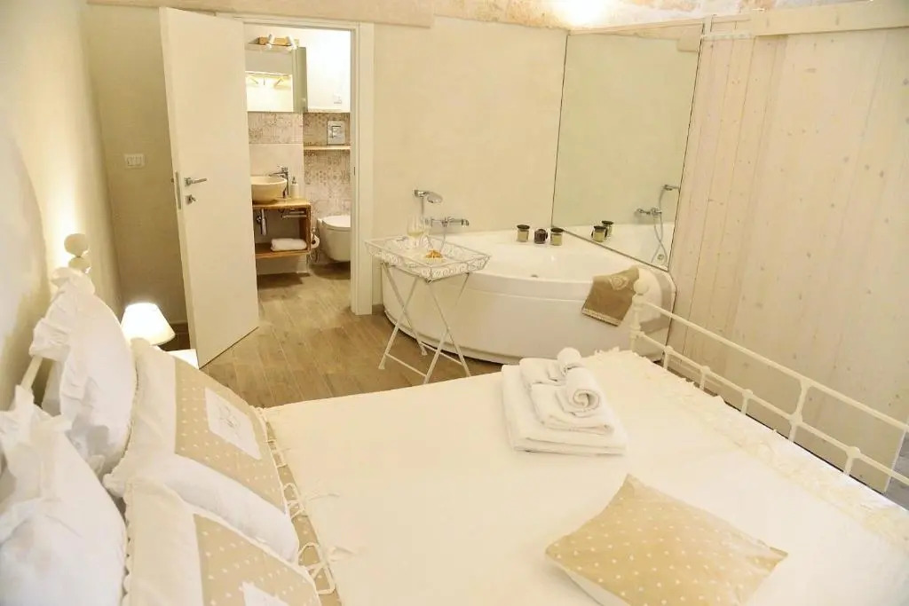SUITE VITTI 5 - Puglia Mia Apartments
