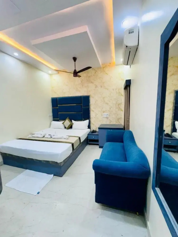 KashVi Hotels
