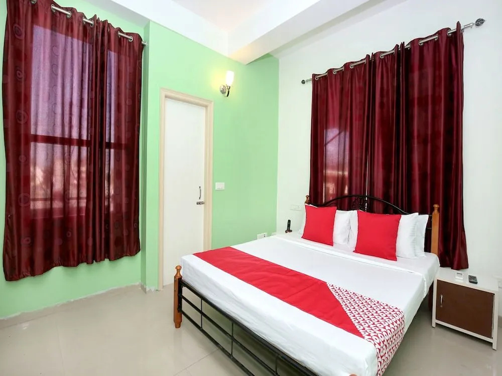 OYO 12379 Hotel Riyasat