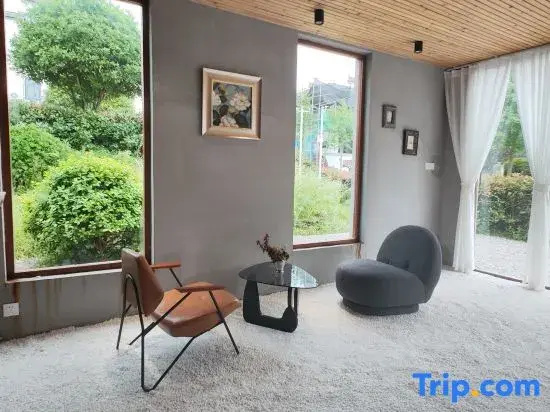 Wuyuan Left Bank Boutique Stay