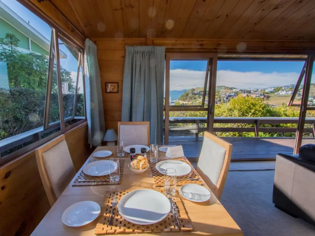 Beach House on the Ridge - Kaiteriteri House
