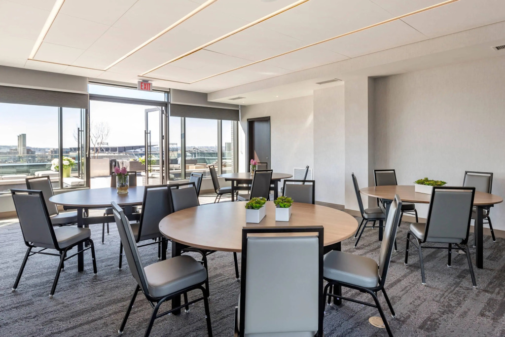 Cambria Hotel Washington DC Navy Yard Riverfront