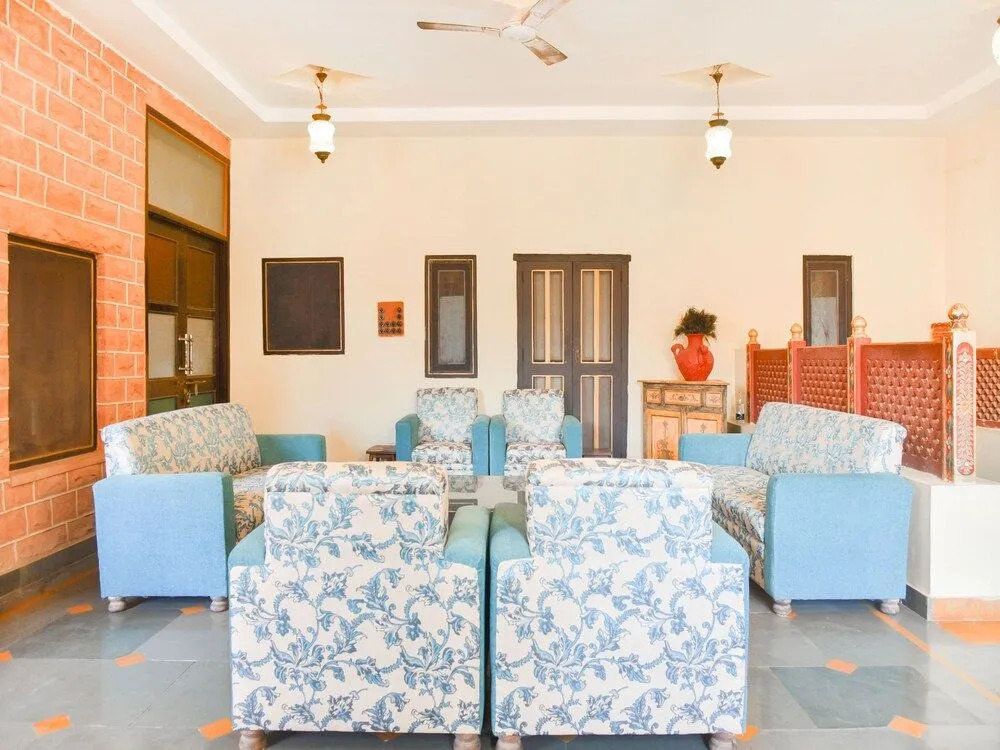 Capital O 35409 Hotel Megh Niwas