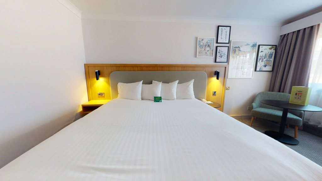 Holiday Inn Cambridge, an IHG Hotel