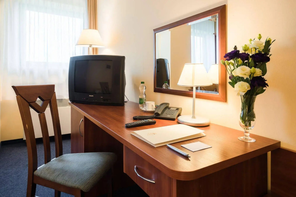 Sangate Hotel Airport