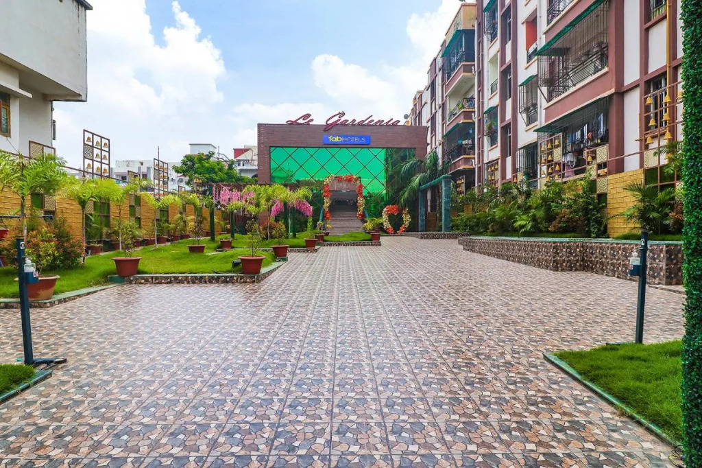 FabHotel Le Gardenia