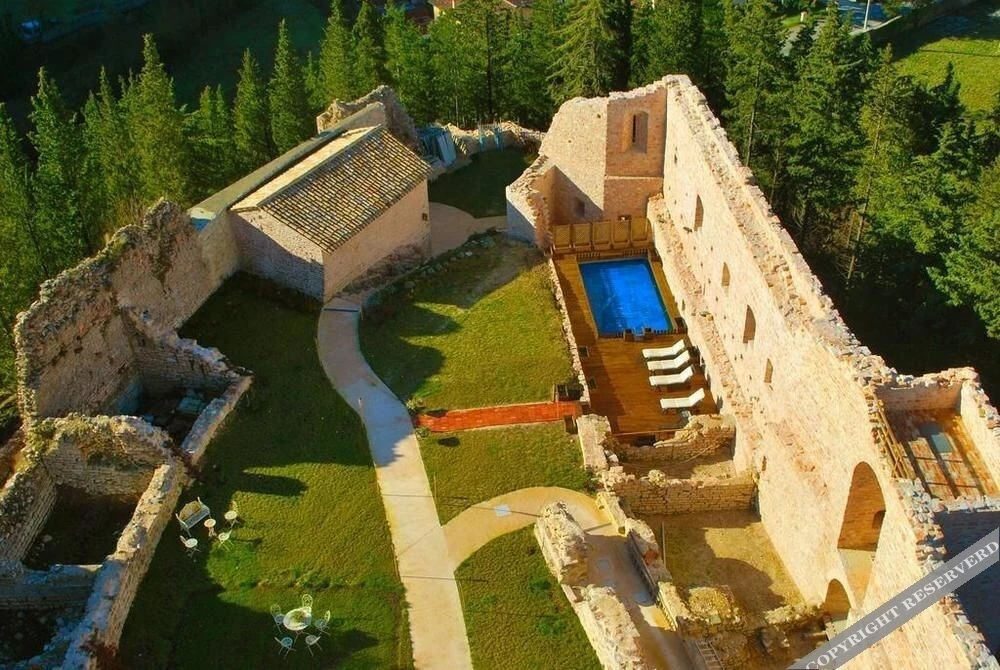 Lo Rocca Dei Trinci