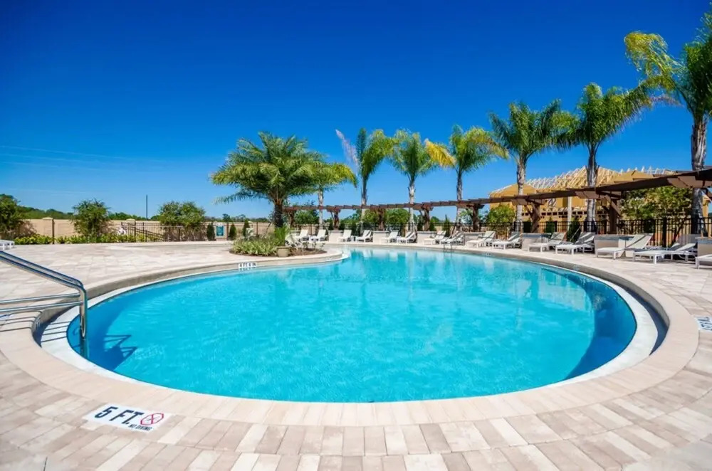 Lucaya Village - 8951 Shine Drive