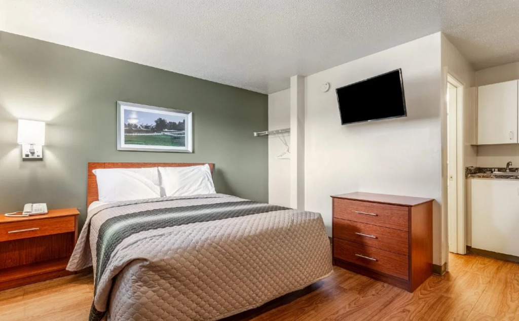 Birch Hill Suites Louisville