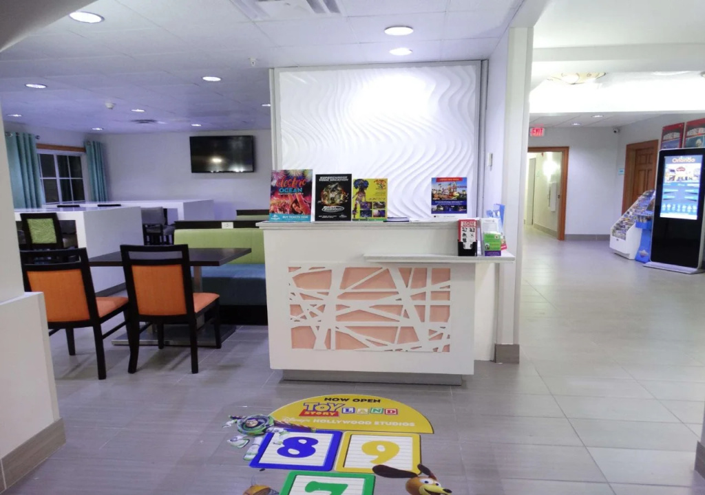 Best Western Plus Orlando Lake Buena Vista South Inn & Suites