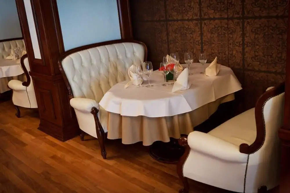 Hotel Roman by Dumbrava Business Resort