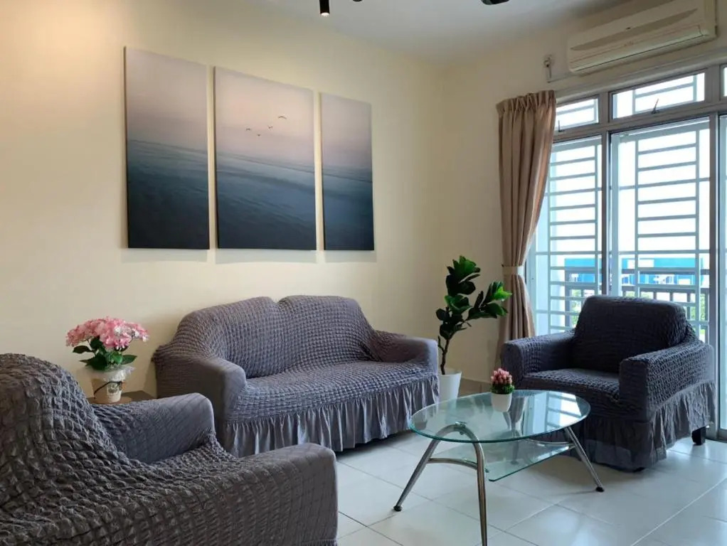 Tebrau City Residence,Warm Suite by HomestayJB