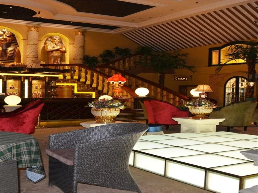 Holiday Garden Hotel