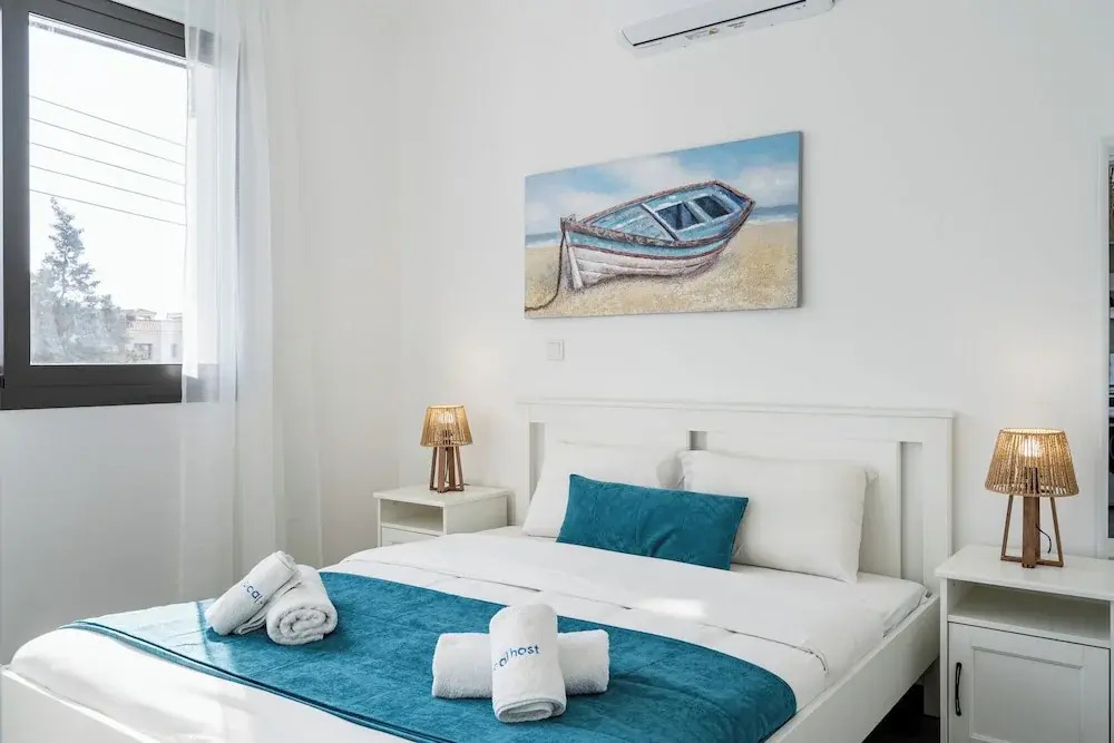 Azoria - Stylish 1-BR Apartment in Kiti