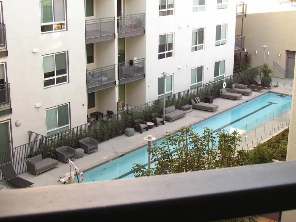 Full Amenities One Bedroom