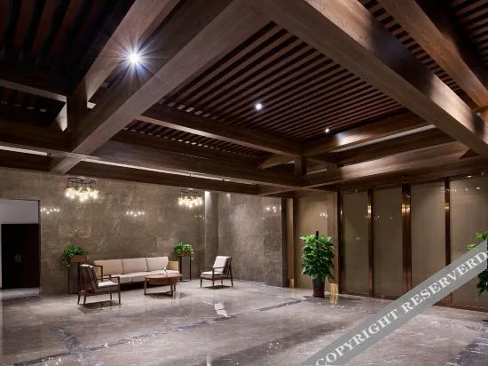 Zhongxiang Hot Spring Resort Hotel