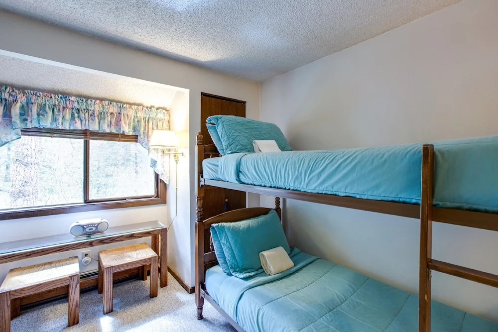 38SW - WiFi - Fireplace - Dishwasher - W/D - Sleeps 6