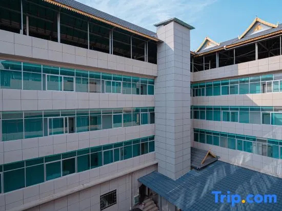 Weiyuna Hotel (XiShuangBanNaMenghai)