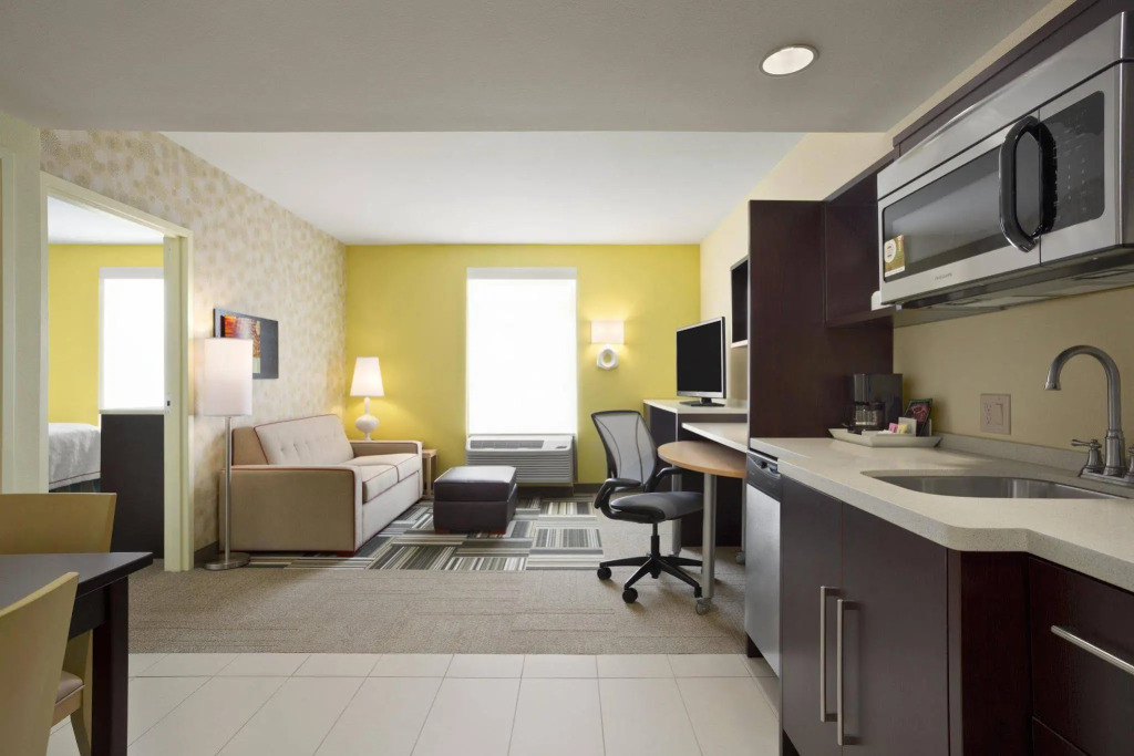 Home2 Suites by Hilton Greensboro Airport, NC