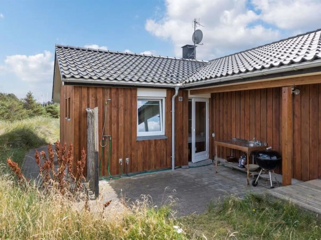 "Zuhra" - 375m from the sea in NW Jutland