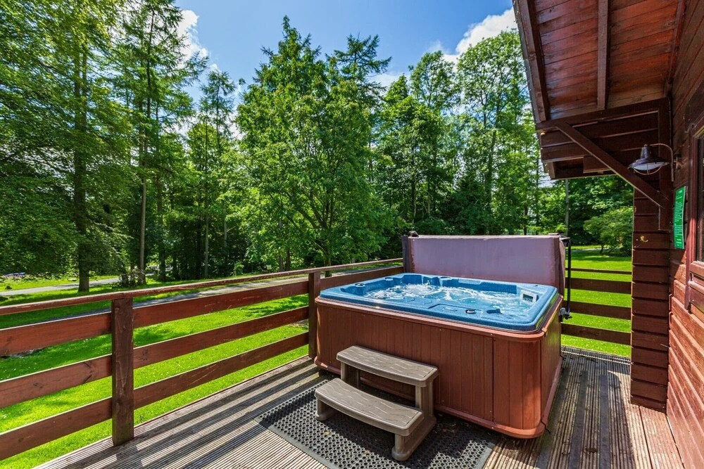 Lady Galloway Lodge 30 with Hot Tub, Newton Stewart
