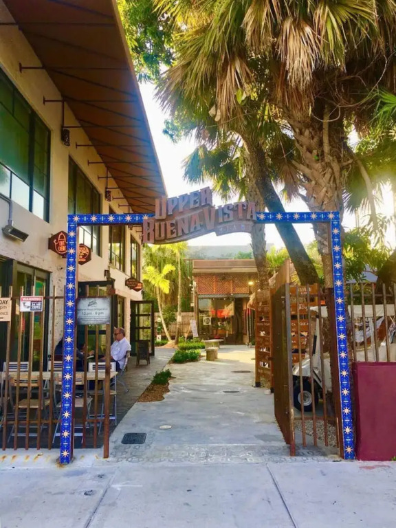 Alloggio Design District Fully Equipped