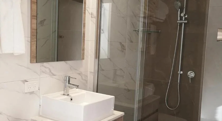Aston Suites - Sale