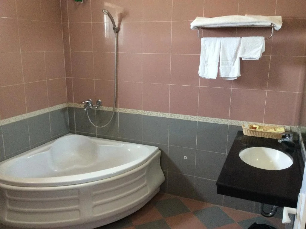 Square Hotel