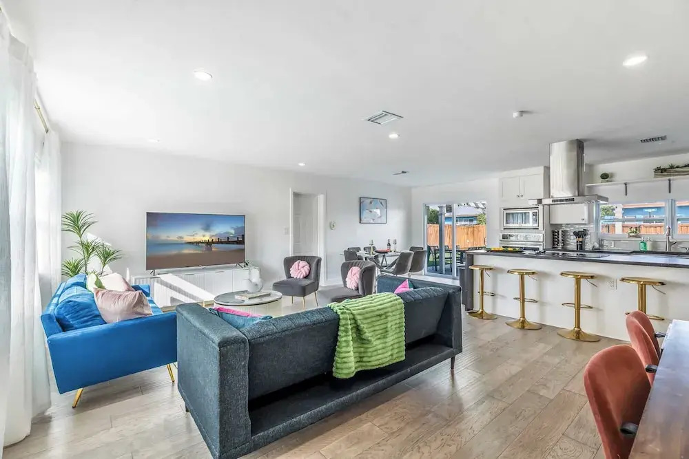 Pool, Hot Tub & Putting Green Near Deerfield Beach Oasis on Fourth by Avantstay