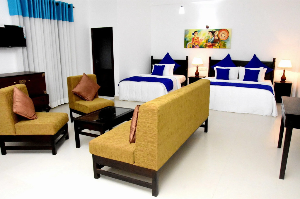 Blue Spring Hotel Wadduwa